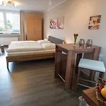 Rosenboom 3*