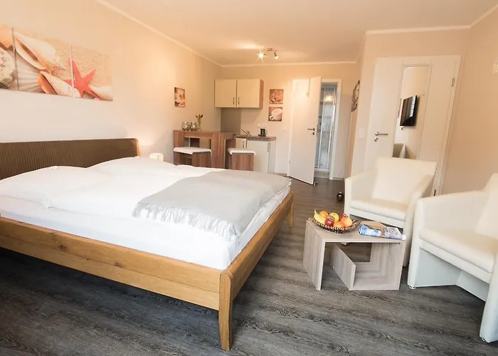 Rosenboom Szálloda 3*